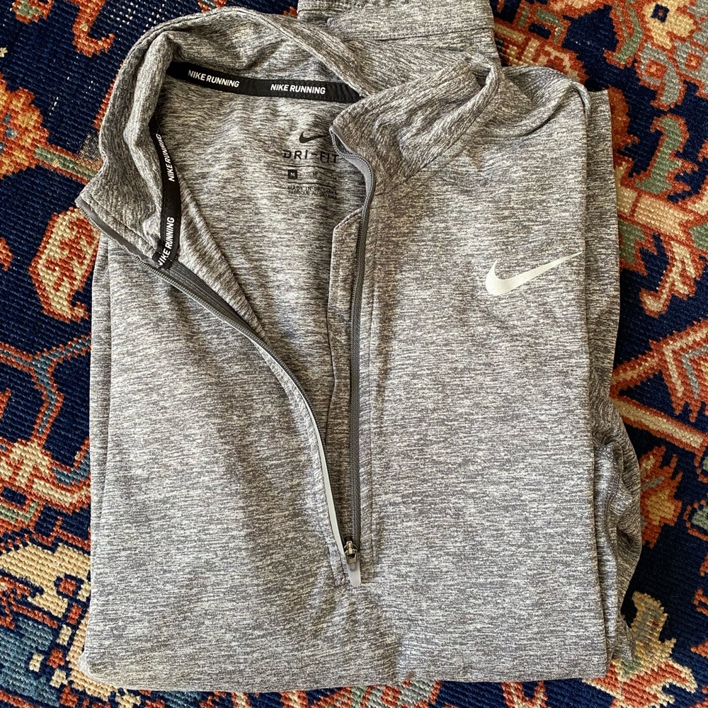 NWOT Nike Dry Fit Quarterzip Size Medium
